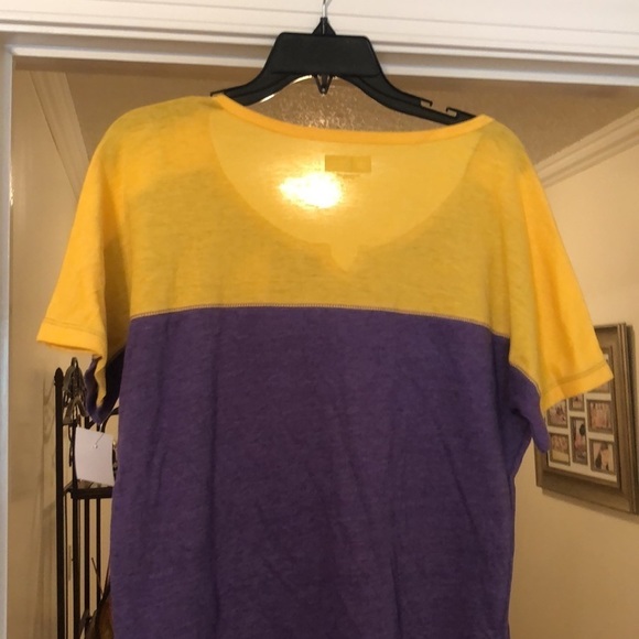 NFL Team Apparel Minnesota Vikings Ladies T-shirt - Picture 6 of 6